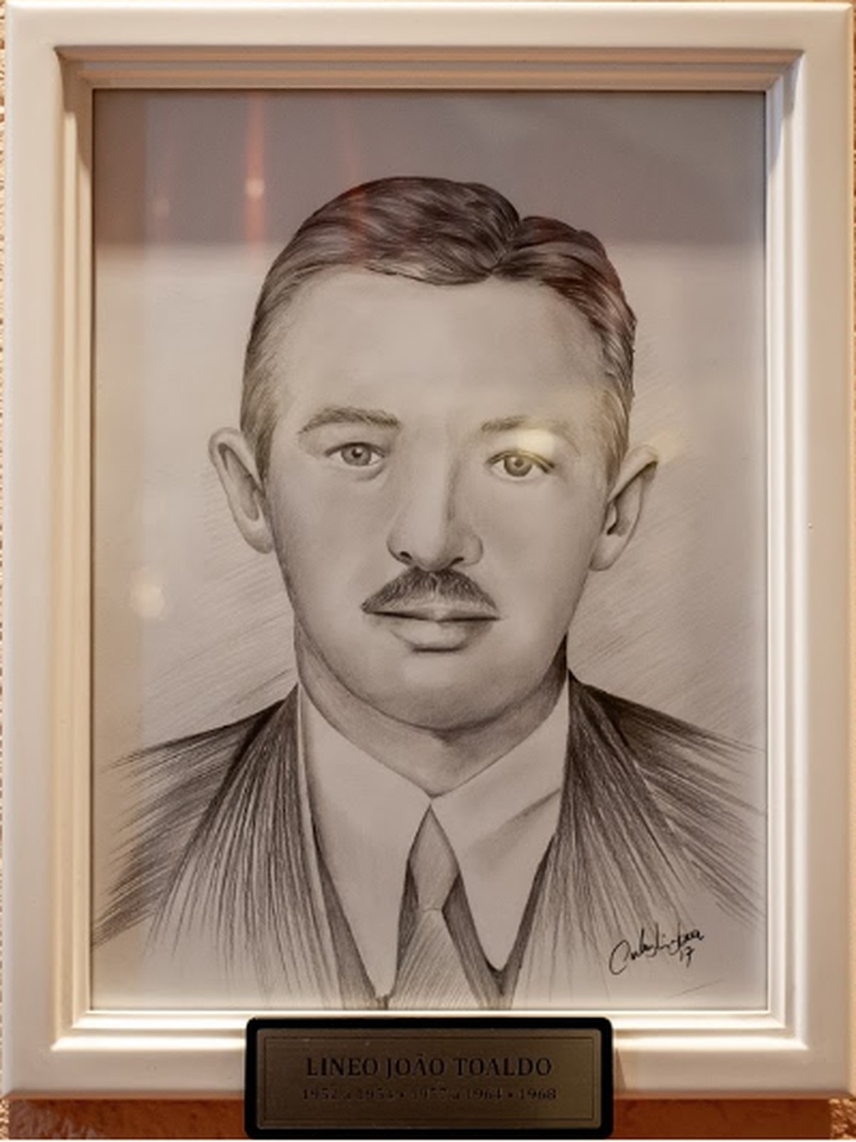 Retrato oficial de Lineo João Thoaldo