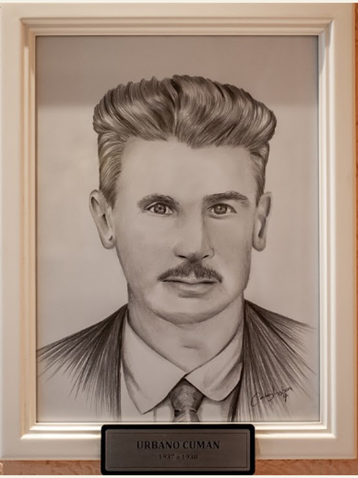 Retrato oficial de Urbano Cuman